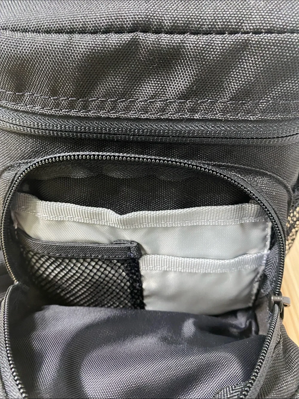 Lowepro EX 120 Camera Bag Black For Small SLR DSLR Cameras with Shoulder Strap